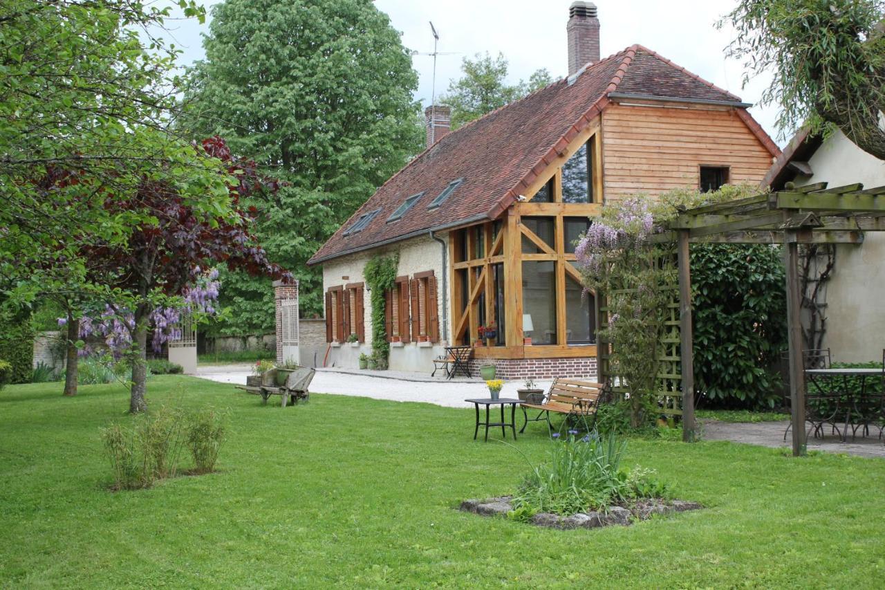 La Croix St Jean Bed and Breakfast Foucheres Exteriör bild